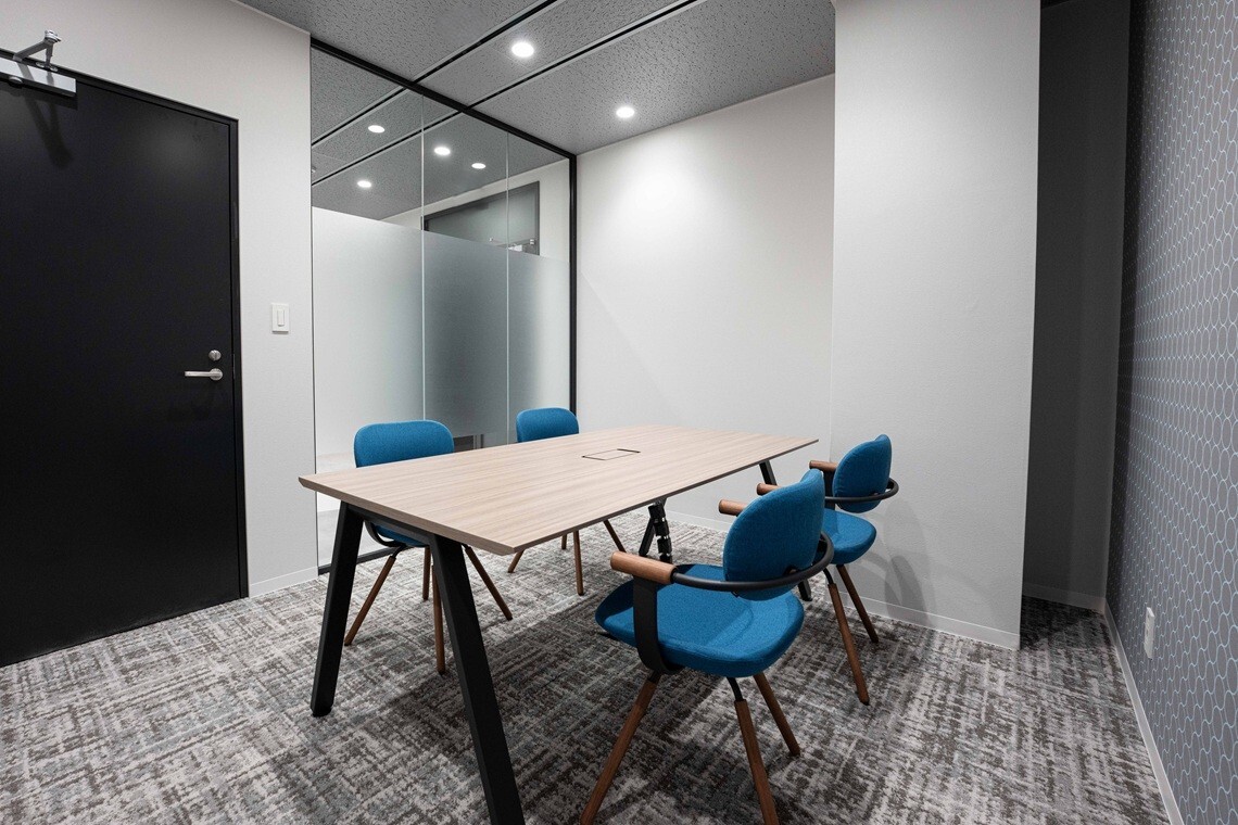 集中とリフレッシュが共存する、働く人のためのオフィスへ。